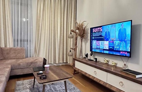 Bagcilar Apartment | Mükemmel konumda ultra lüks mobilyalı daire