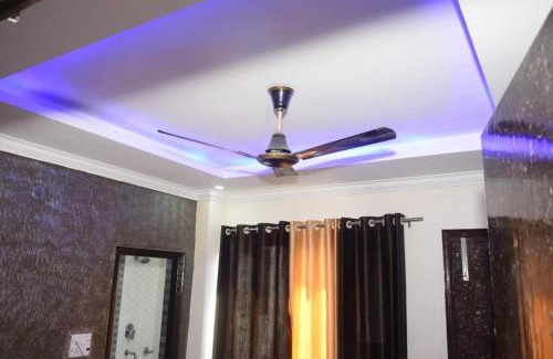 Jammu House | M K Hotel Restaurant, Jammu