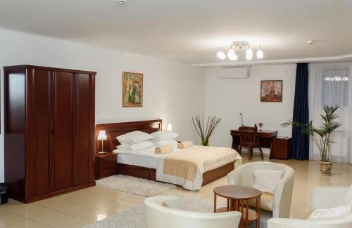 Zarichnyi District Apartment | M&M Aparthotel