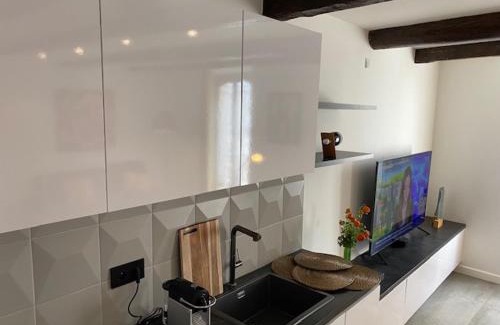 Cannes City Centre Apartment | M.M.R. Au cœur de la vie cannoise