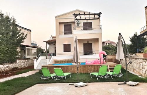Kathiana Villa | M&M Villa