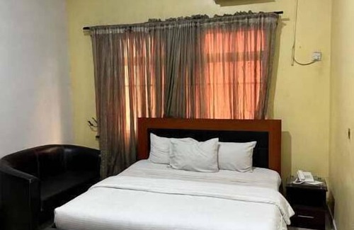 Ikeja Hotel | M-Square Whitehouse