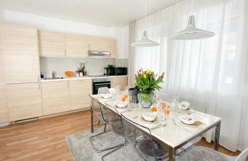 Sudstadt Apartment | M-Style 01 Apartment mit Terrasse und Gasgrill, 24h Self-Check-In, Free Parking, Netflix