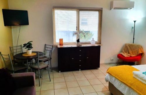 West Perth Apartment | M104 West Perth Studio Apartment near Kings Park