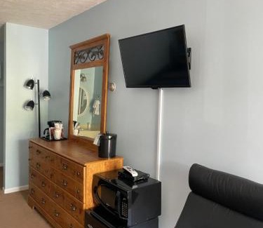 Glen Arbor Hotel | M22 Inn Glen Arbor