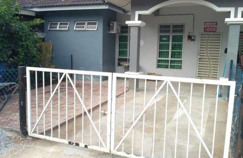 Gua Musang House | M4R Homestay Gua Musang