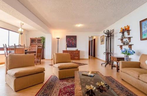 Miraflores Apartment | M701 Malecón View Apartment 3 BDR