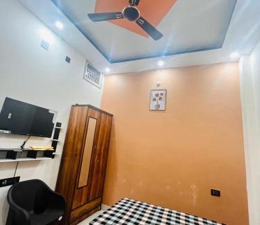 Varanasi House | MAA Villa's