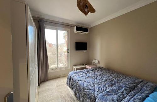 Maadi Apartment | Maadi Sunny n Cozy blue escape