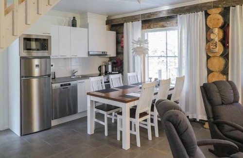 Akaslompolo House | Maahisenrinne 3 F 25 by Interhome
