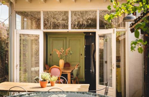 Lanaken House | Maas Suites - The French House