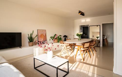 Lanaken House | Maas Suites - The River House with private sauna