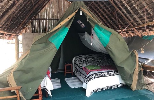 Mbirikani Resort | Maasai Simba Camp