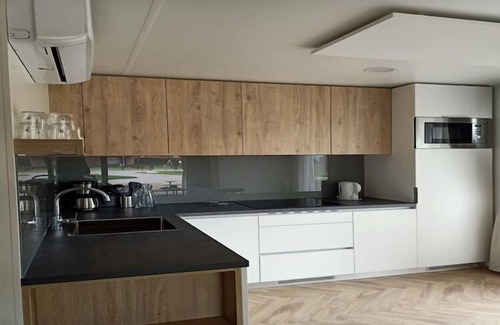 Houthem Ski Chalet | Maastricht Chalet with Dishwasher