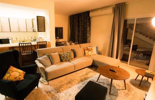 King Abdul Aziz Road Villa | Mabaat - White Pearl Al Basatin - 600