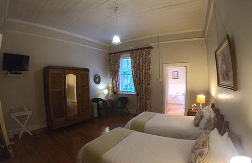 Ixopo House | Mac Nicol's Farm House B&B