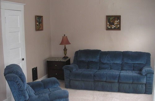 Oneonta House | Mac's Place - 5 Minutes to All Star Village