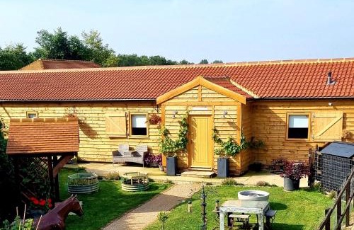 Sudbury House | Mac Shack Cottage