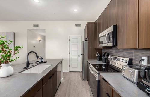 North Scottsdale Condo | Macallister 1008|Close to Golf|Htd. Pool|BBQ|
