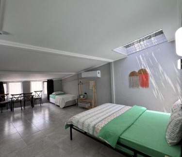Ayvalik City Center House | Macaron Midi House
