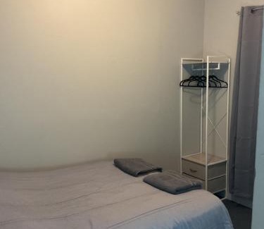 East Harlem Hostel | Macaw Guest House