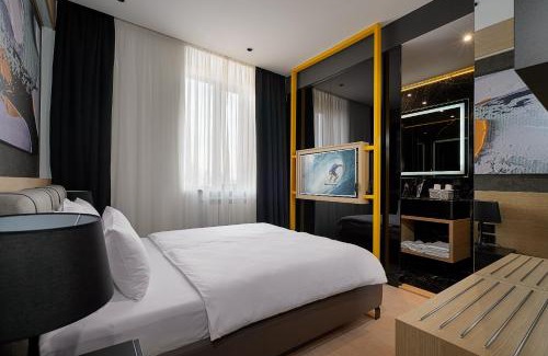 Stari Grad House | Maccani Black Luxury Suites