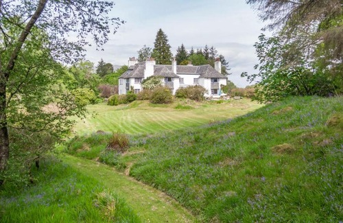 Taynuilt House | MacDonald Apartment