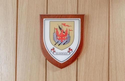 Taynuilt House | MacDonald Apartment