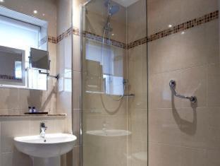New Forest District Hotel | Macdonald Elmers Court Hotel