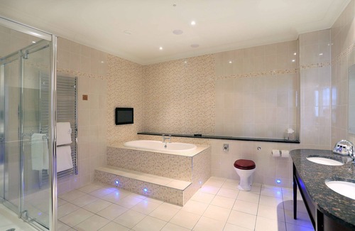 Cults Hotel | Macdonald Norwood Hall Hotel