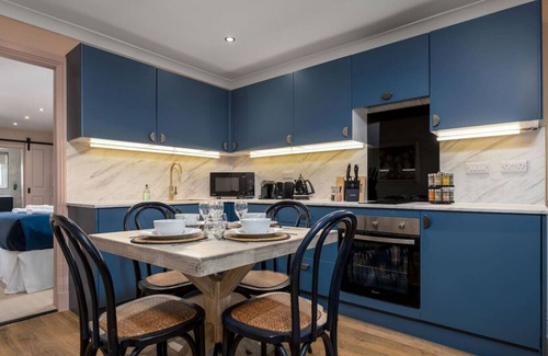Dalavich Apartment | Macdui & Corrie Apartment at Munro Guest House
