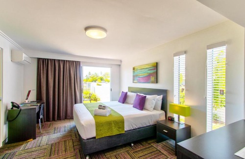 East Mackay Hotel | Mackay Oceanside Central Hotel Official