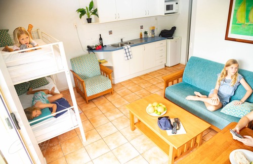 Slade Point Hotel | Mackay Seabreeze Apartments