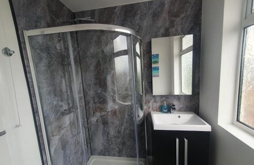 Filton House | Mackie House by Cliftonvalley Apartments