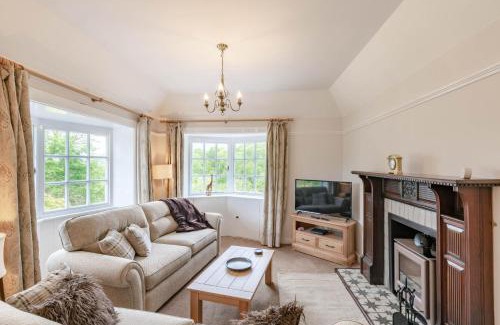 Taynuilt House | MacLeary Apartment