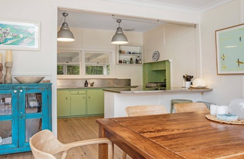 Macmasters Beach House | MacMasters Malibu - Lakefront by HolidayCo.