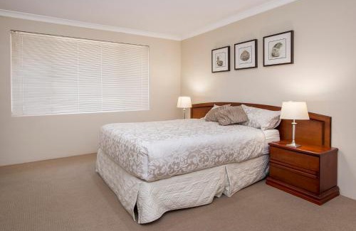 Dunsborough House | Macs Manor