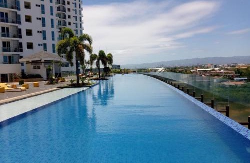 Lapu-Lapu Apartment | Mactan Newtown Boulevard 8 Deluxe Tower One