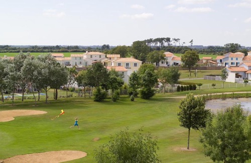 L'Aiguillon-sur-Vie Apartment | Madame Vacances Les Appartements de Fontenelles