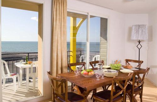 Cayeux-sur-Mer Apartment | Madame Vacances Les Terrasses De La Plage