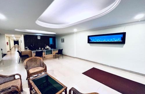 Aluva Hotel | MADAPARAMBIL RESIDENCY