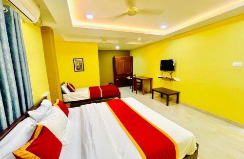 Aluva Hotel | MADAPARAMBIL RESIDENCY