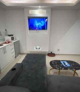 Greater Johannesburg Metropolitan Area Apartment | Made Stays