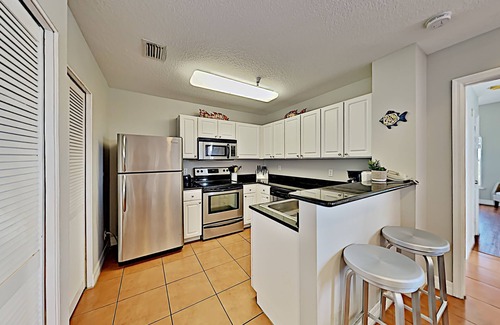 Madeira Beach Condo | Madeira Bay Resort 502 Marina View w/Beach Access