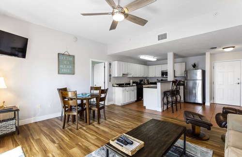 Madeira Beach Condo | 🌅 Madeira Bay Resort #506 – Spacious Two-Bedroom Condo with Jacuzzi Tub, Dual Balconies & Pet-Friendly Comfort