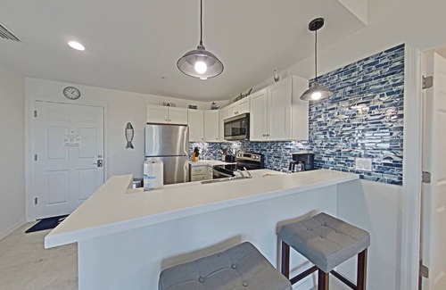 Madeira Beach Condo | 🐾 Madeira Bay Resort I #1601 – Spacious, Pet-Friendly Escape by the Shore