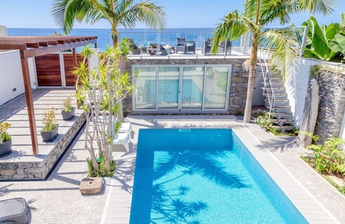 Ponta do Sol House | Madeira Beach House by LovelyStay