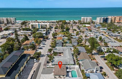 Madeira Beach House | Madeira Beach House Retreat with Private Pool - The Perfect Getaway!