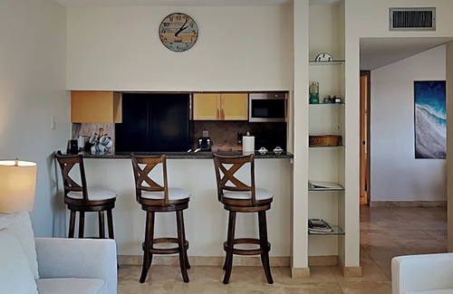 Madeira Beach Condo | Madeira Beach Yacht Club 247F | Balcony, Dock, Pool + Hot Tub Access