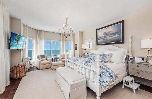 Marco Island Apartment | Madeira Luxury Beachfront Condo